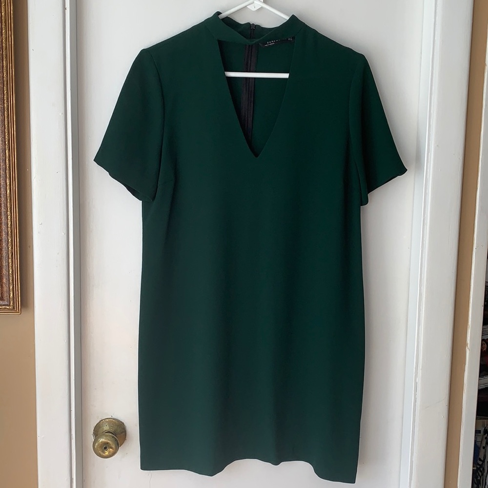 Hunter Green Zara Dress with Keyhole neckline